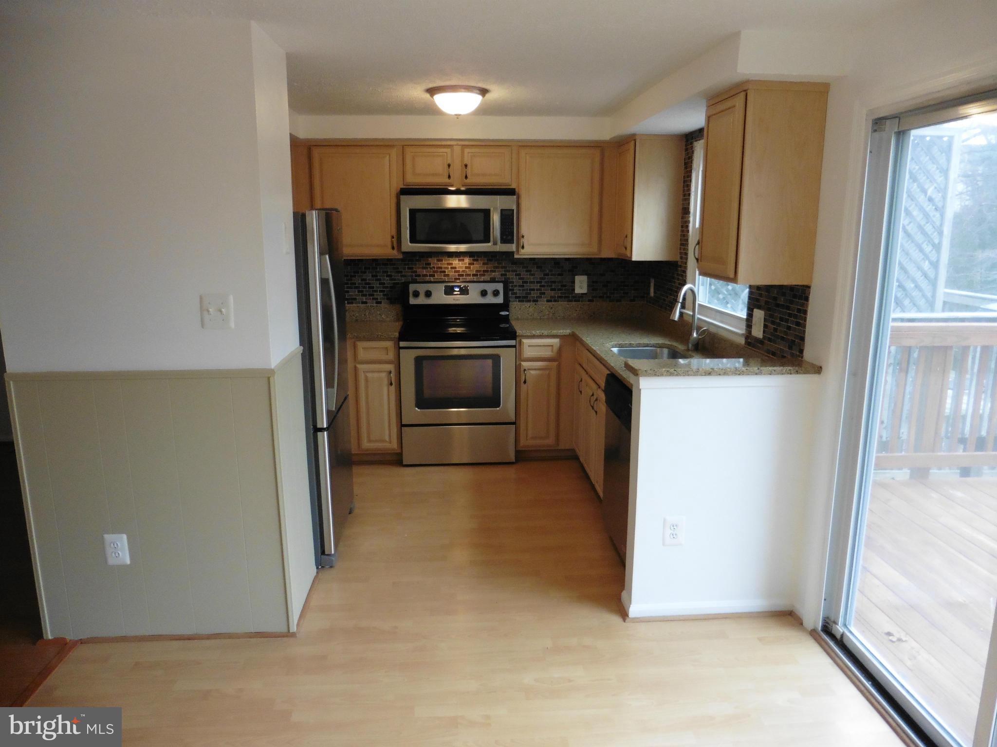7491 Wounded Knee Road Lorton, VA 22079 - Photo 9 of 25 Kitchen