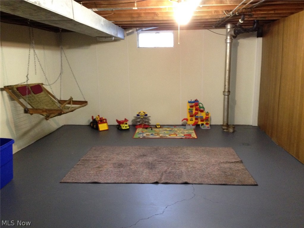 303 Bittersweet Road Akron, OH 44333 - Photo 13 of 20 PERFECT PLAY ROOM OR POSSIBLE REC ROOM SPACE.