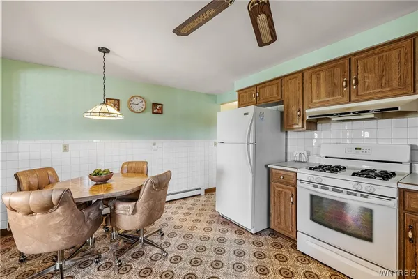 $269,900 | 39 Cardy Lane, Cheektowaga, NY 14043