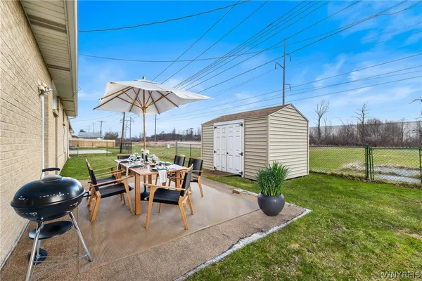 $269,900 | 39 Cardy Lane, Cheektowaga, NY 14043