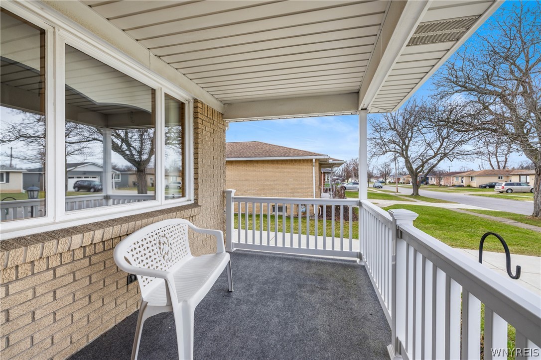 39 Cardy Lane Cheektowaga, NY 14043 - Photo 3 of 32 front porch w/vinyl railings