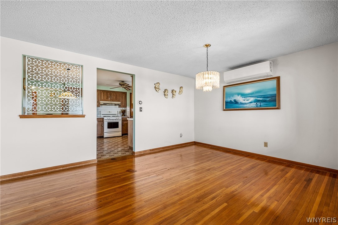 39 Cardy Lane Cheektowaga, NY 14043 - Photo 9 of 32 Dining room to kitchen