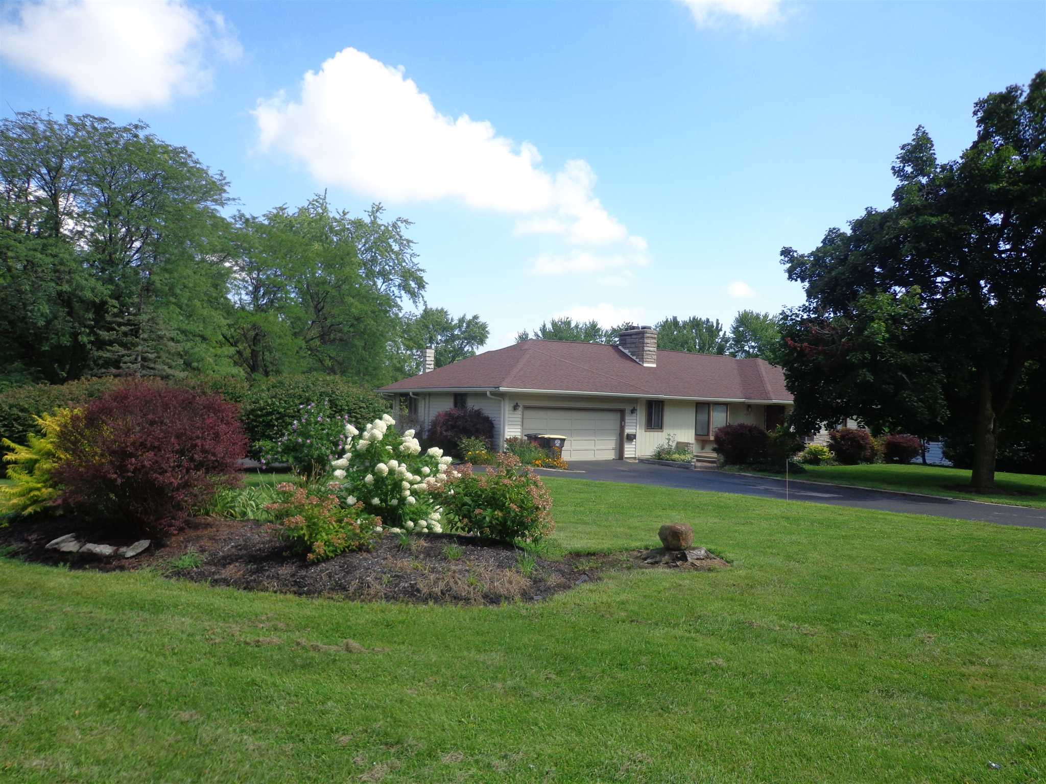 4217 Trier Road Fort Wayne, IN 46815 - Photo 2 of 36 Gallery Image 2