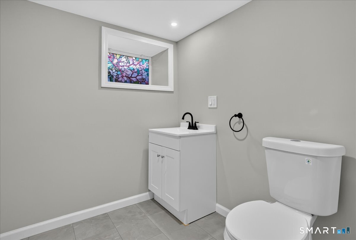 5 Lynmot Road Hamden, CT 06514 - Photo 28 of 33