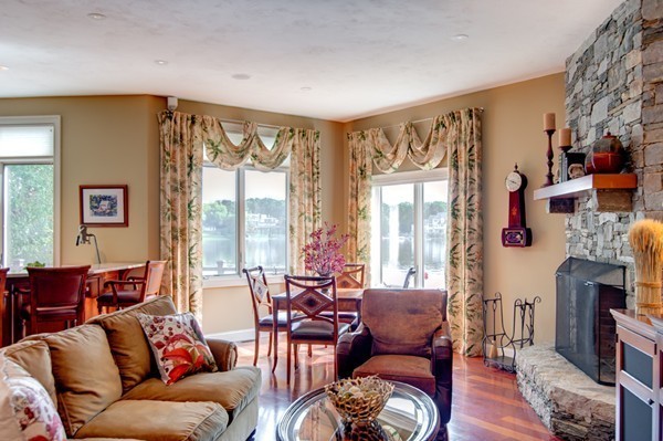 39 Loveland Road Webster, MA 01570 - Photo 6 of 29 Gallery Image 6