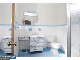 454 Foster Drive Springfield, PA 19064 - Photo 6 of 6 Bathroom