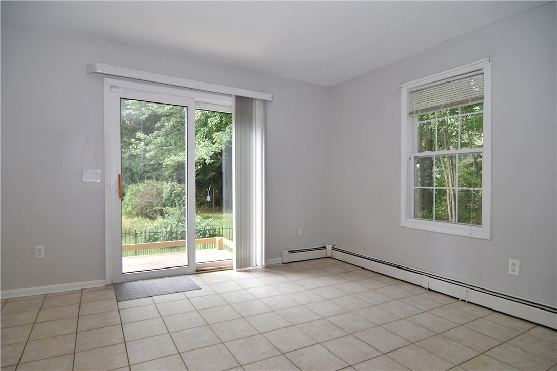 649 Chestnut Hill Road South Kingstown, RI 02879 - Photo 14 of 41