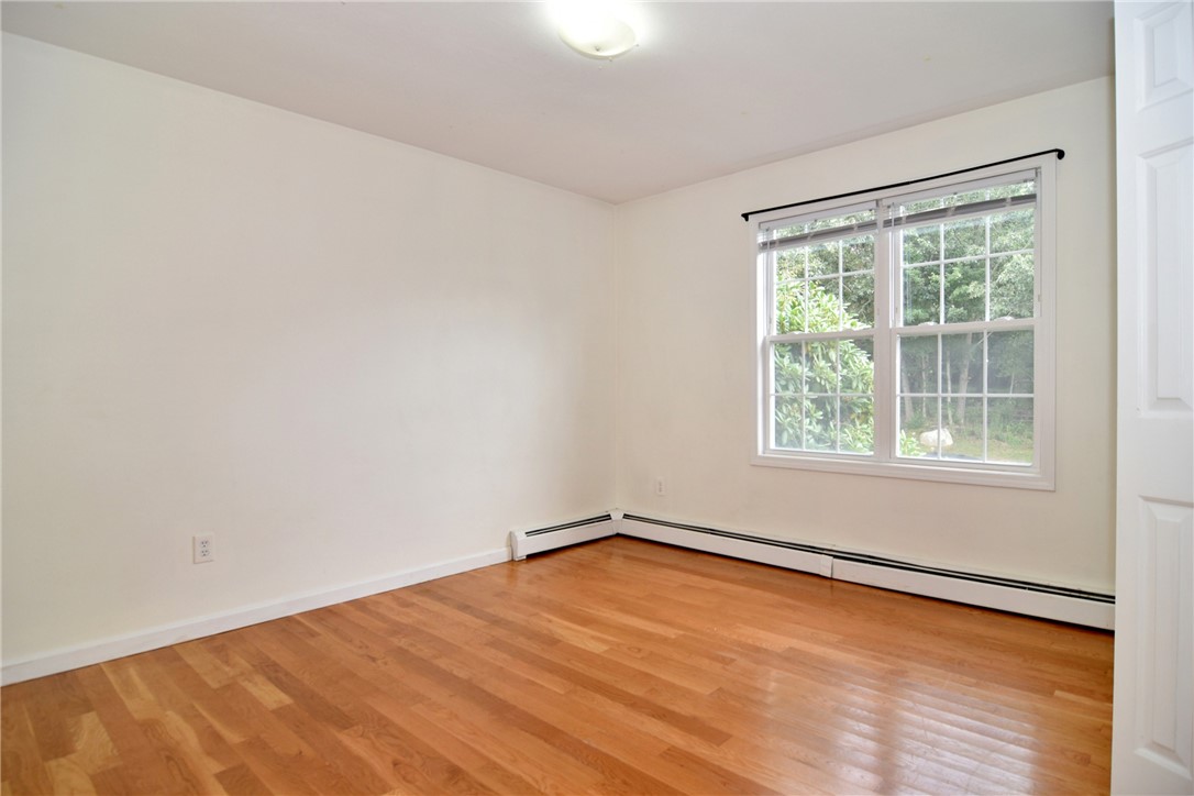 649 Chestnut Hill Road South Kingstown, RI 02879 - Photo 23 of 41