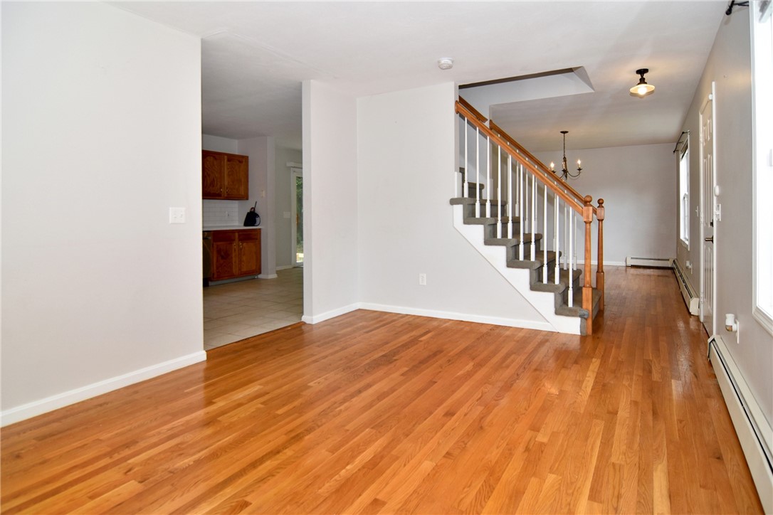649 Chestnut Hill Road South Kingstown, RI 02879 - Photo 3 of 41