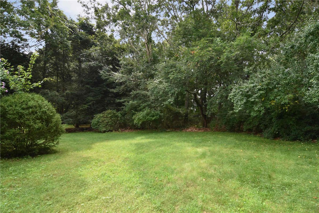 649 Chestnut Hill Road South Kingstown, RI 02879 - Photo 38 of 41