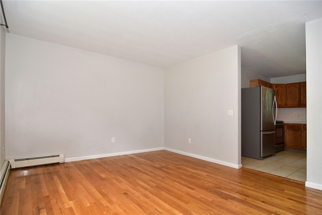 649 Chestnut Hill Road South Kingstown, RI 02879 - Photo 4 of 41