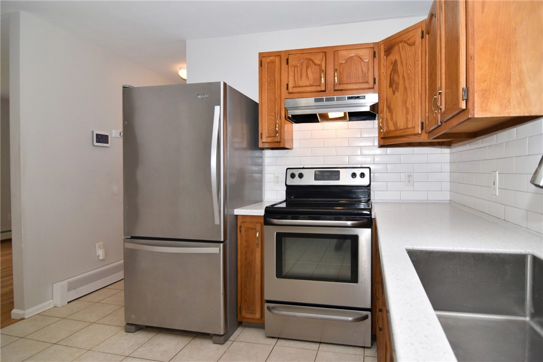 649 Chestnut Hill Road South Kingstown, RI 02879 - Photo 7 of 41