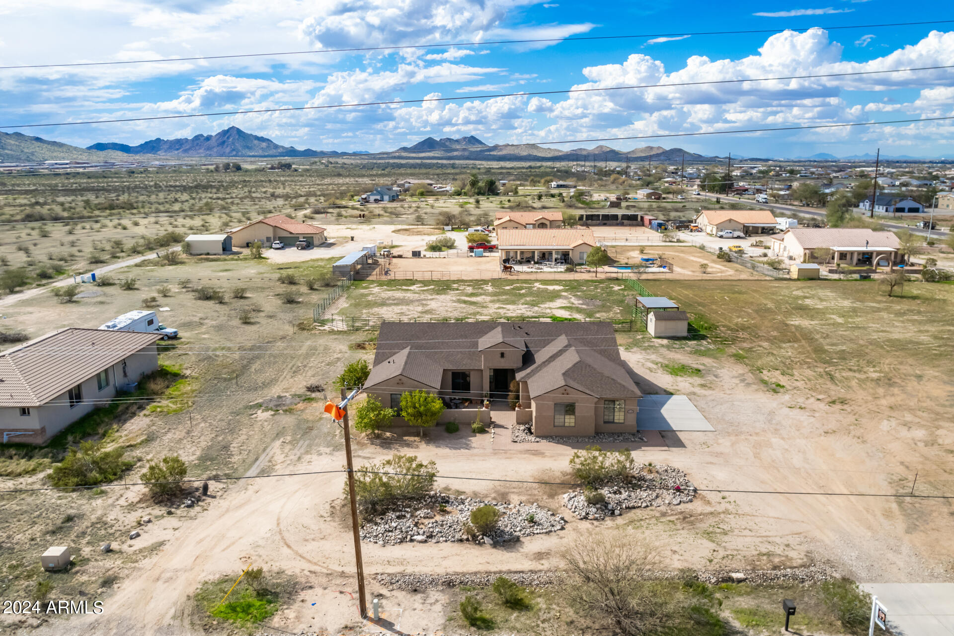 14104 South Tuthill Road Buckeye, AZ 85326 - Photo 39 of 55 01 - Tuthill