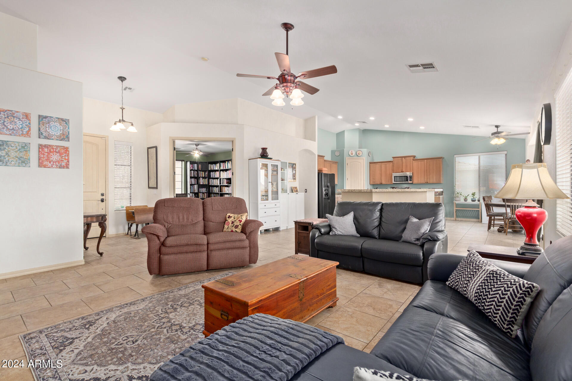 14104 South Tuthill Road Buckeye, AZ 85326 - Photo 10 of 55 10 - Tuthill