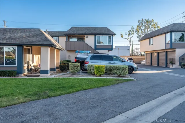 $525,000 | 1143 South Clifpark Circle, Anaheim, CA 92805