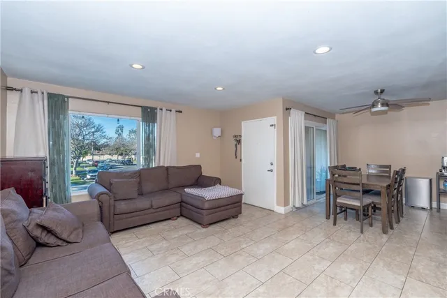 $525,000 | 1143 South Clifpark Circle, Anaheim, CA 92805