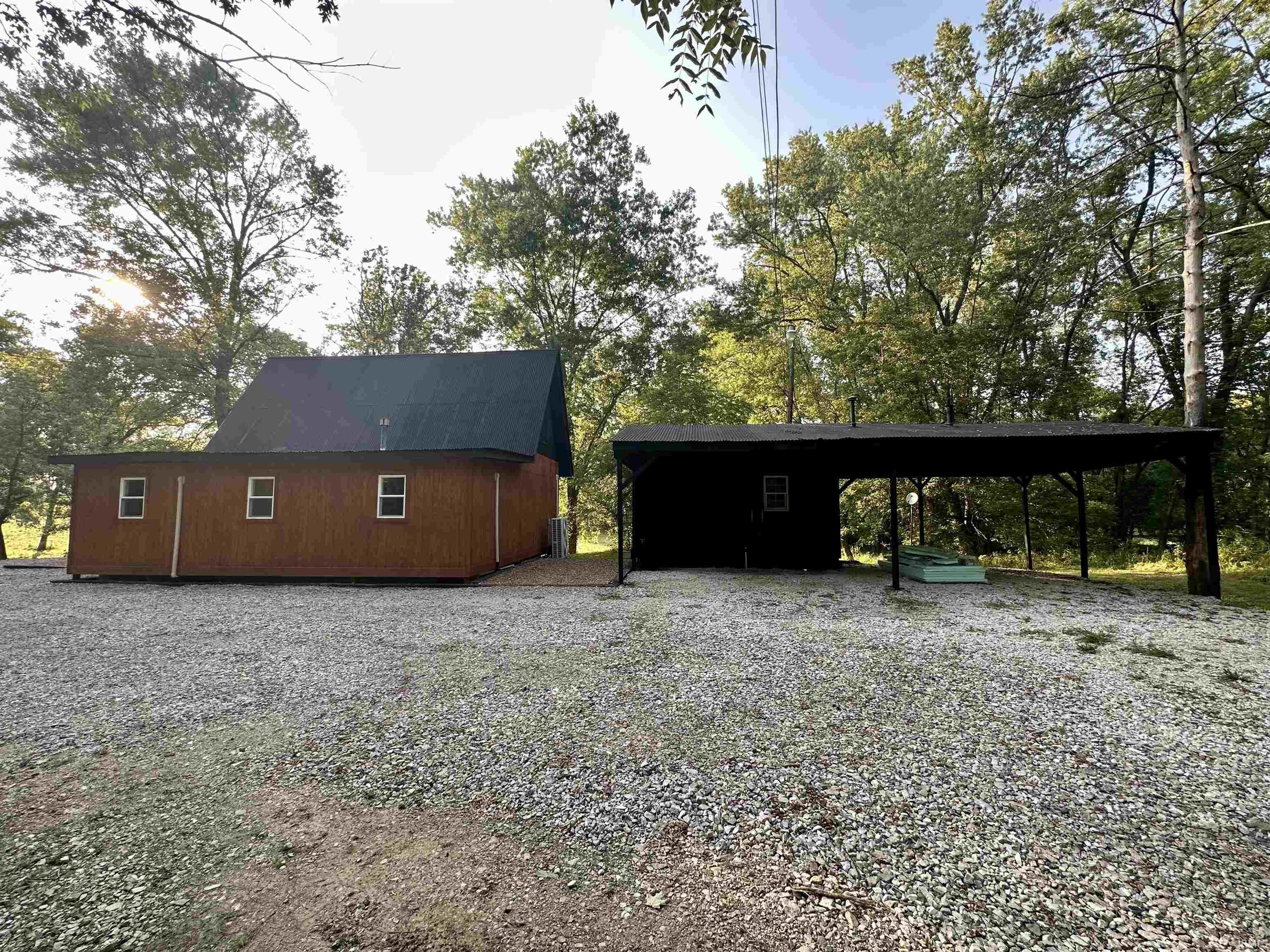 1375 River Road Spencer, IN 47460 - Photo 2 of 22