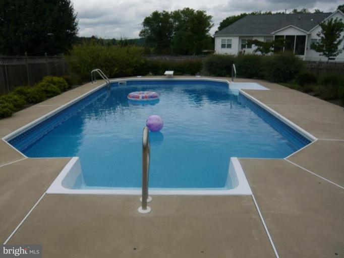 352 Equestrian Road Warrenton, VA 20186 - Photo 8 of 15 Swimming Pool
