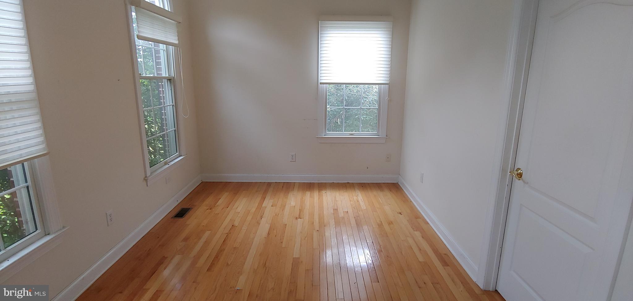 Studio/sitting area