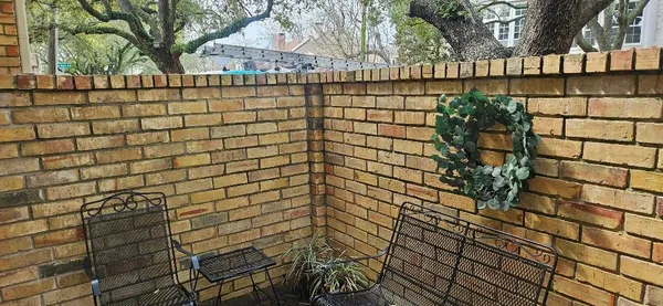 $193,500 | 4000 Purdue Street, Unit 107, Houston, TX 77005