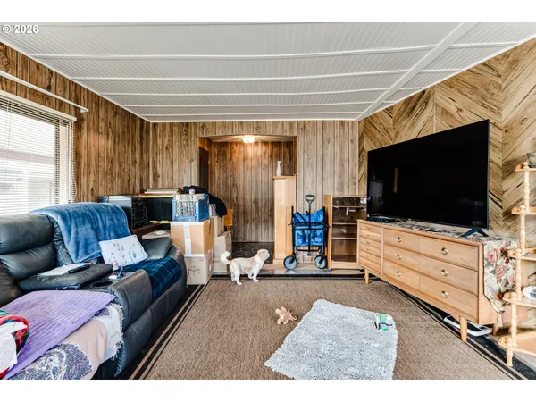 $65,000 | 1225 West 10th Avenue, Unit 18, Junction City, OR 97448