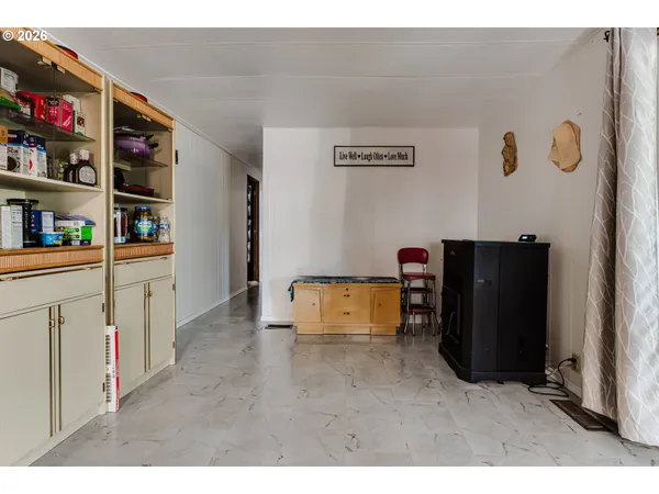 $65,000 | 1225 West 10th Avenue, Unit 18, Junction City, OR 97448