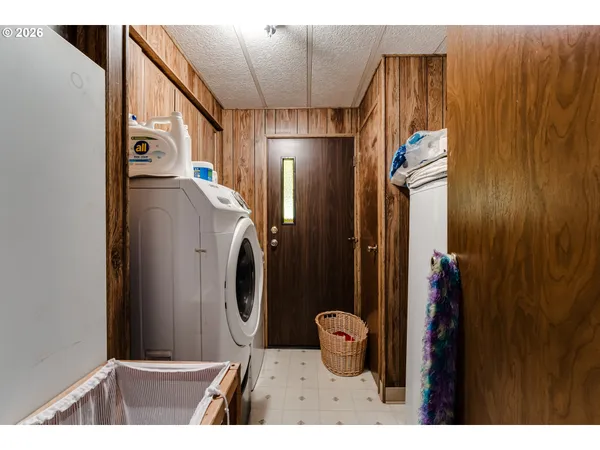 $65,000 | 1225 West 10th Avenue, Unit 18, Junction City, OR 97448