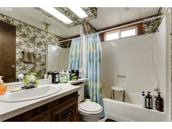 $65,000 | 1225 West 10th Avenue, Unit 18, Junction City, OR 97448