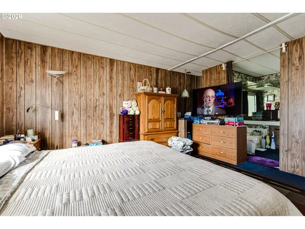 $65,000 | 1225 West 10th Avenue, Unit 18, Junction City, OR 97448