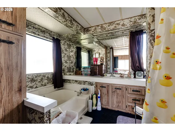 $65,000 | 1225 West 10th Avenue, Unit 18, Junction City, OR 97448