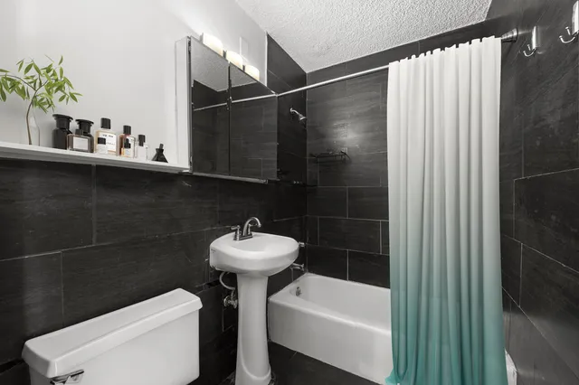 $325,000 | 100 Manhattan Avenue, Unit 1419, Union City, NJ 07087