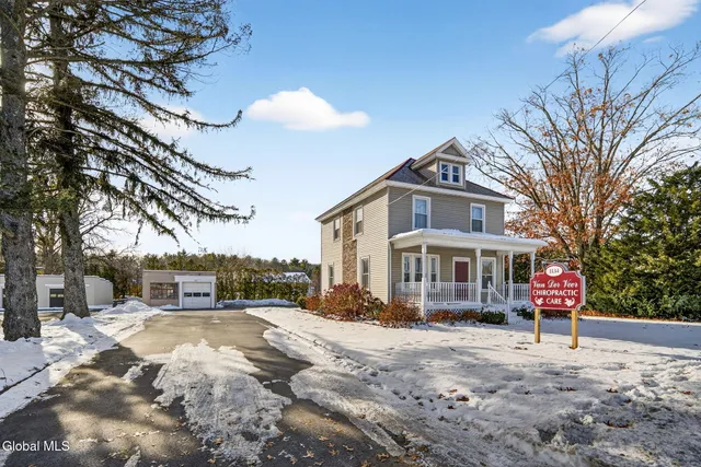 $749,800 | 1134 Troy-Schenectady Road, Colonie, NY 12110