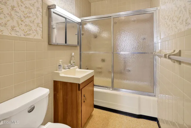 $749,800 | 1134 Troy-Schenectady Road, Colonie, NY 12110