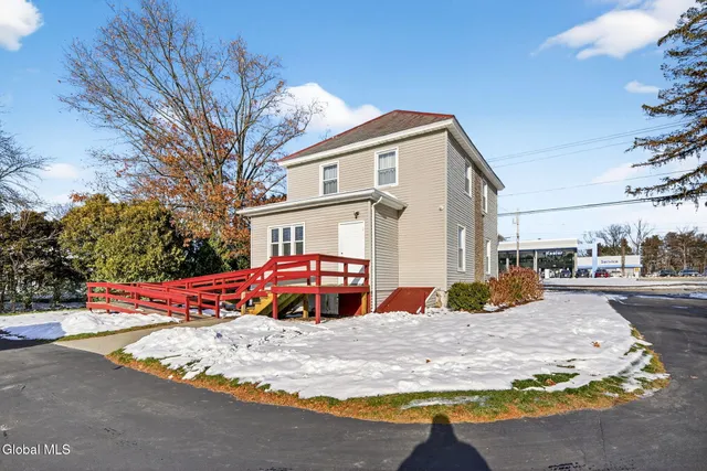 $749,800 | 1134 Troy-Schenectady Road, Colonie, NY 12110