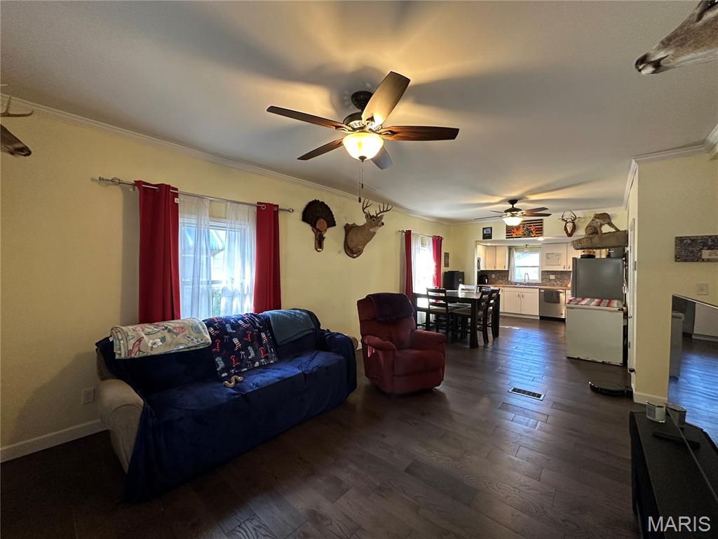 2606 Hope Street Hannibal, MO 63401 - Photo 4 of 18