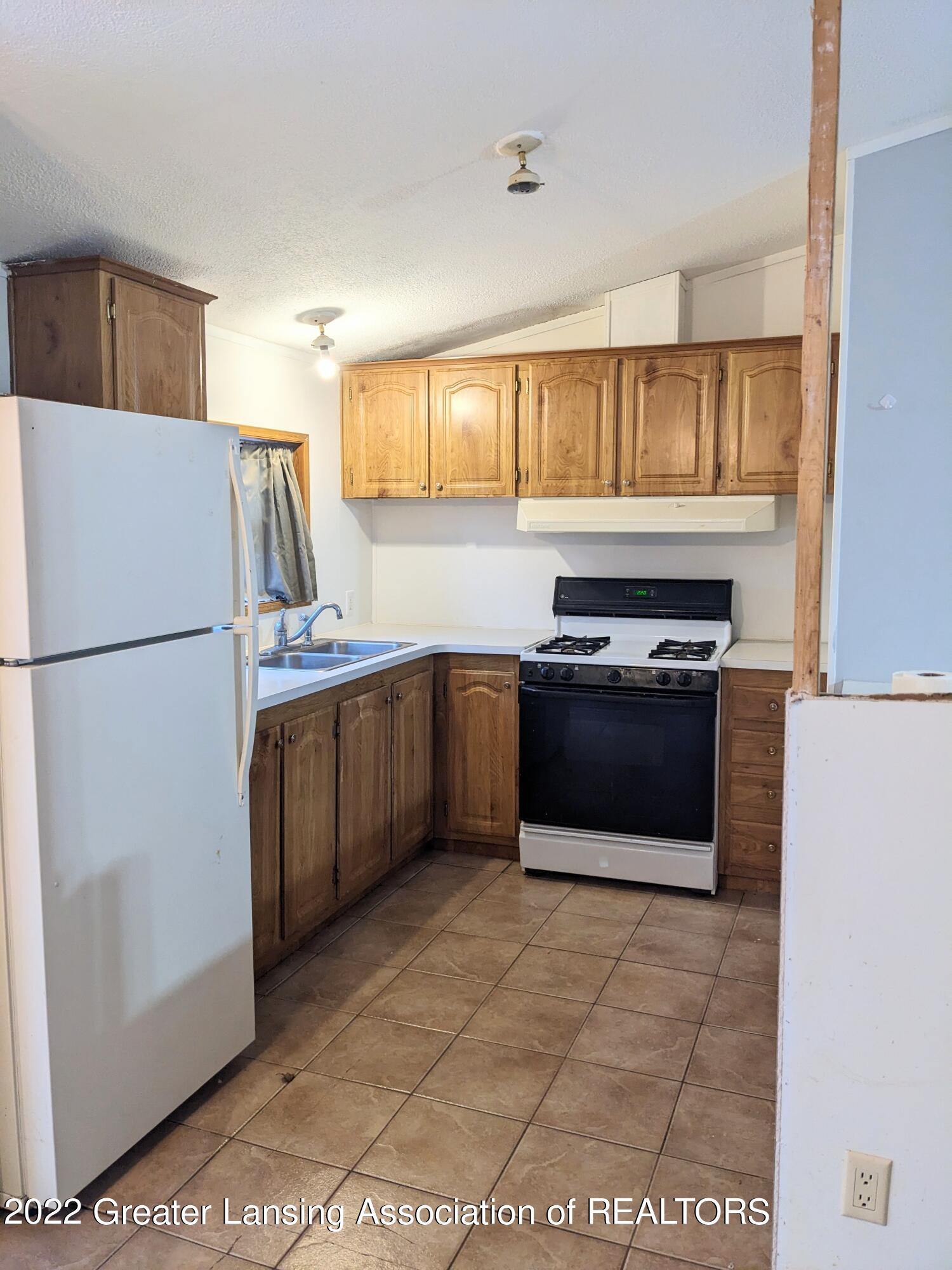 5310 Page Road Saranac, MI 48881 - Photo 6 of 18 PXL_20230103_182035814_2