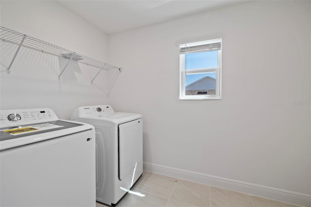 7100 Cherry Pasture Road Groveland, FL 34736 - Photo 6 of 19 Laundry room