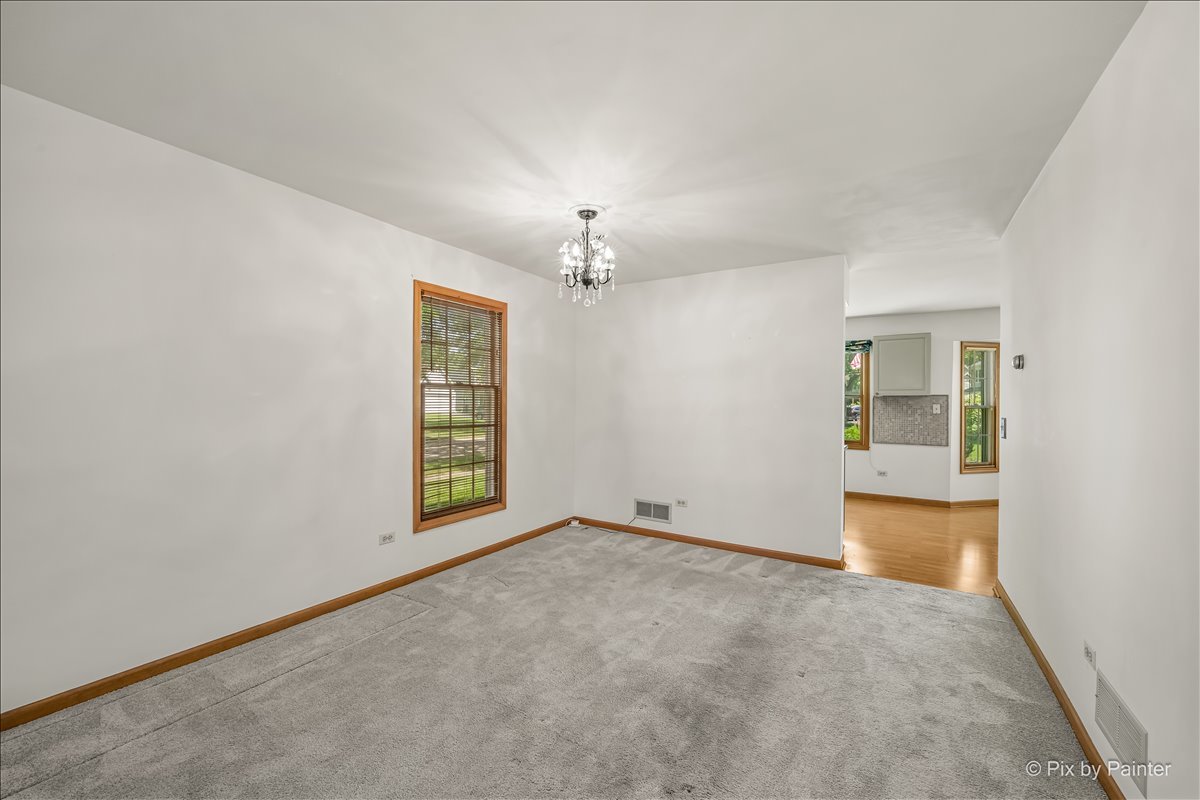 221 Foxmoor Road Fox River Grove, IL 60021 - Photo 15 of 29