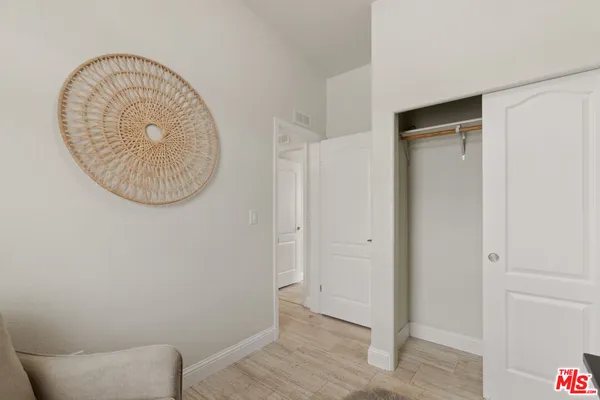 $179,950 | 8250 Lankershim Boulevard, Unit 192, North Hollywood, CA 91605