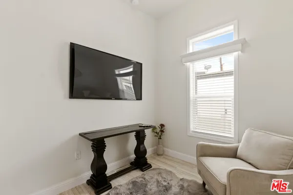 $179,950 | 8250 Lankershim Boulevard, Unit 192, North Hollywood, CA 91605