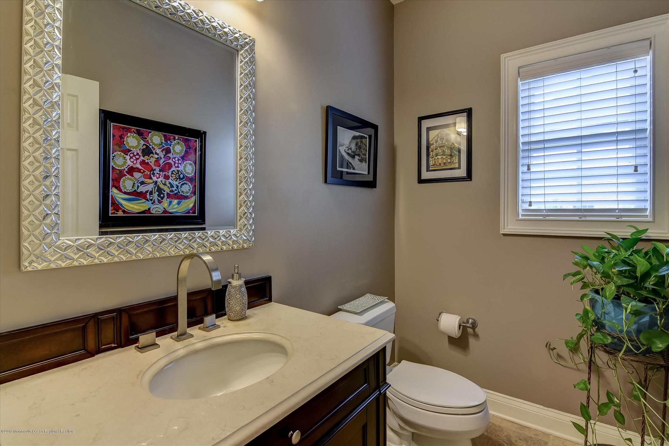 42 Rutledge Road Marlboro, NJ 07746 - Photo 17 of 34 18-Powder Room
