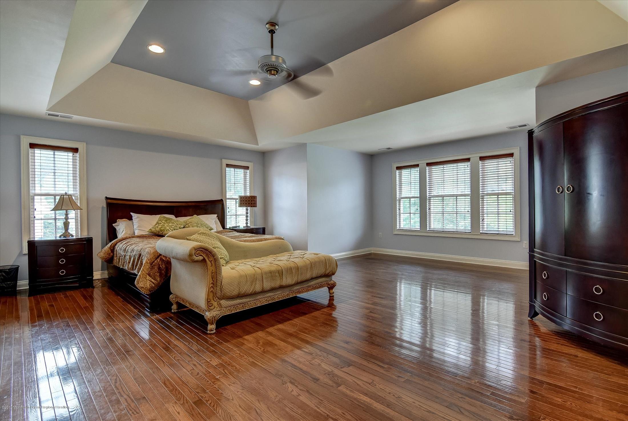 42 Rutledge Road Marlboro, NJ 07746 - Photo 18 of 34 22-Master