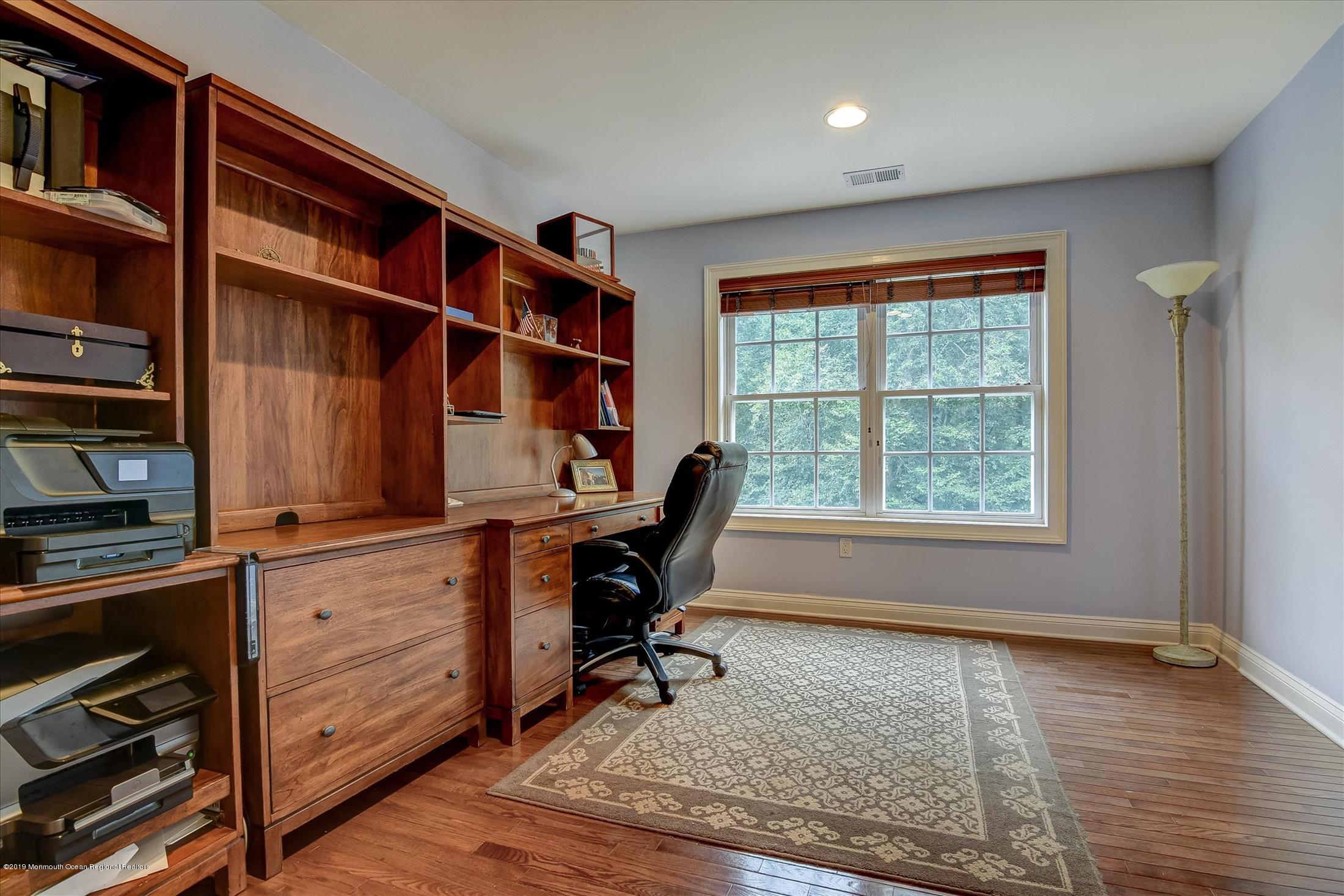 42 Rutledge Road Marlboro, NJ 07746 - Photo 20 of 34 24-Master