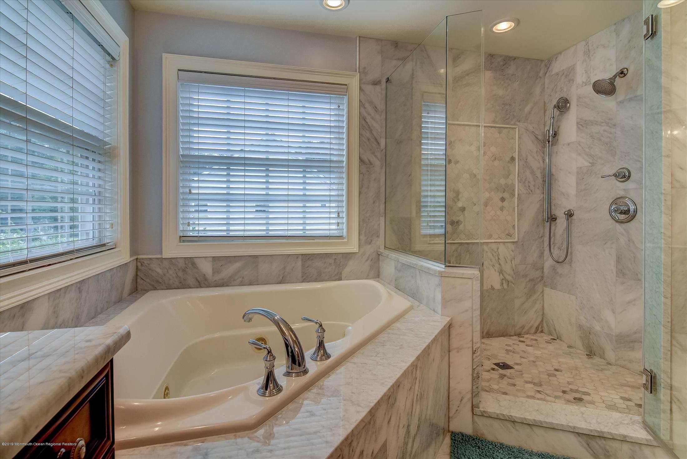 42 Rutledge Road Marlboro, NJ 07746 - Photo 23 of 34 27-Master Bathroom
