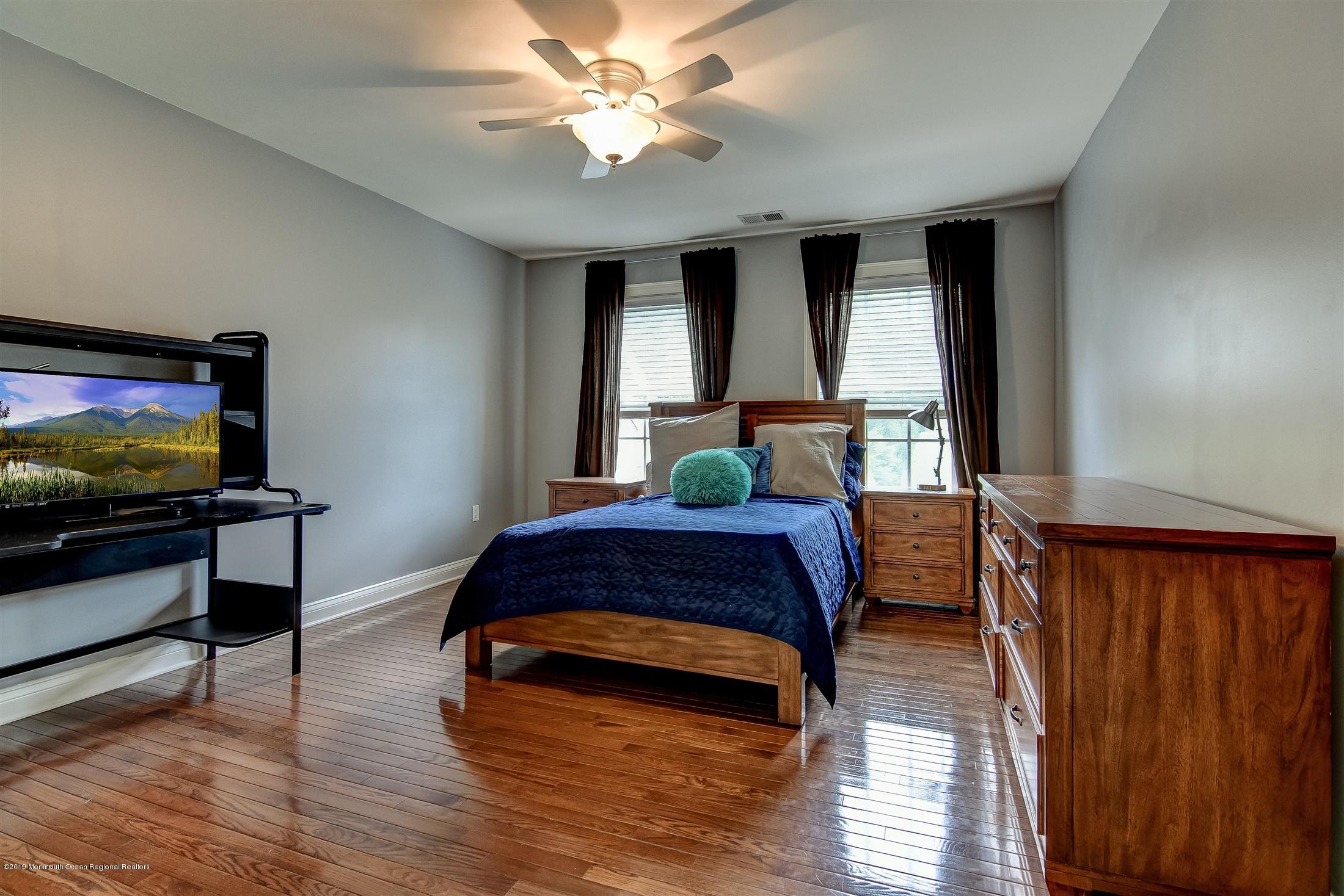 42 Rutledge Road Marlboro, NJ 07746 - Photo 24 of 34 28-Bedroom