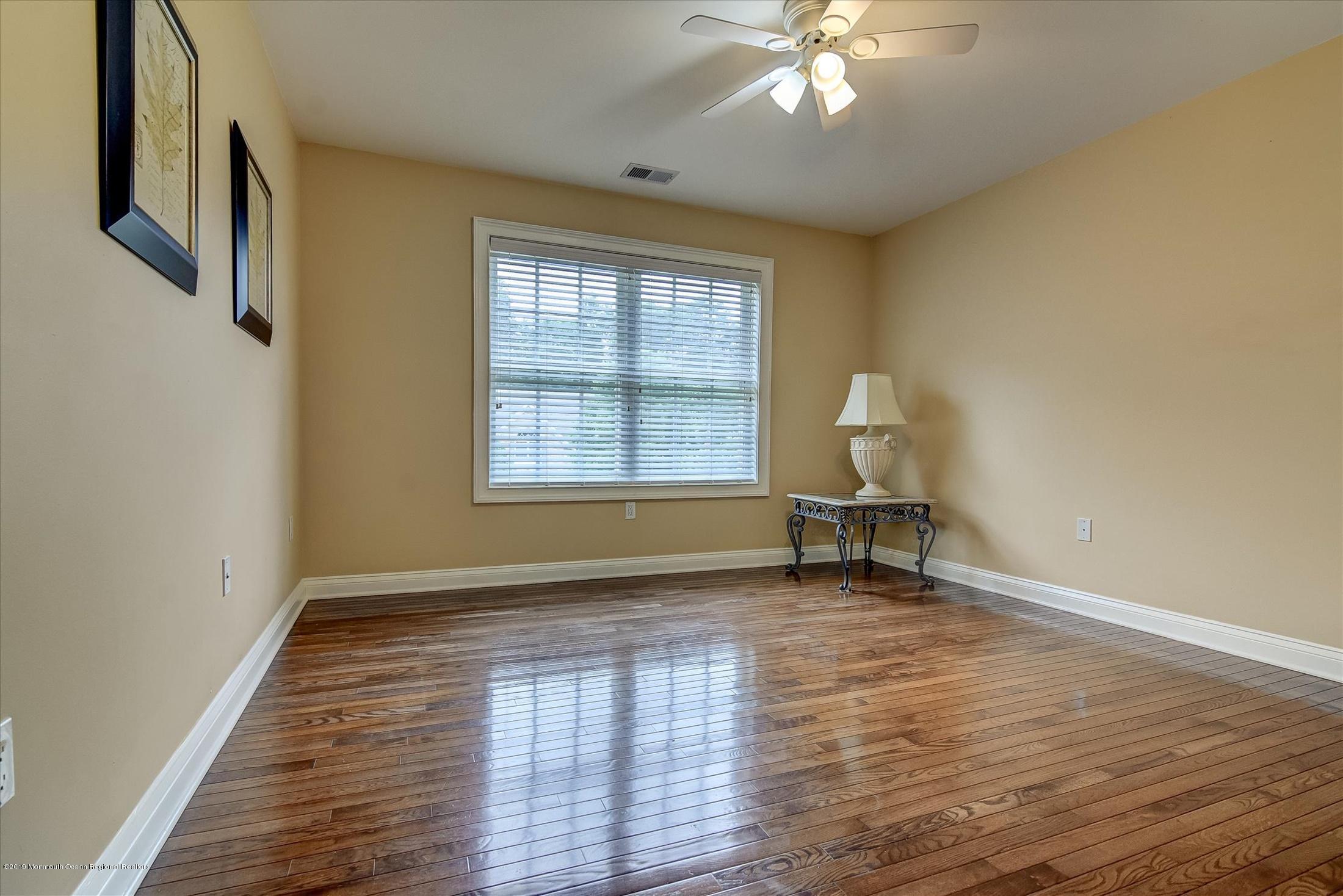 42 Rutledge Road Marlboro, NJ 07746 - Photo 25 of 34 29-Bedroom