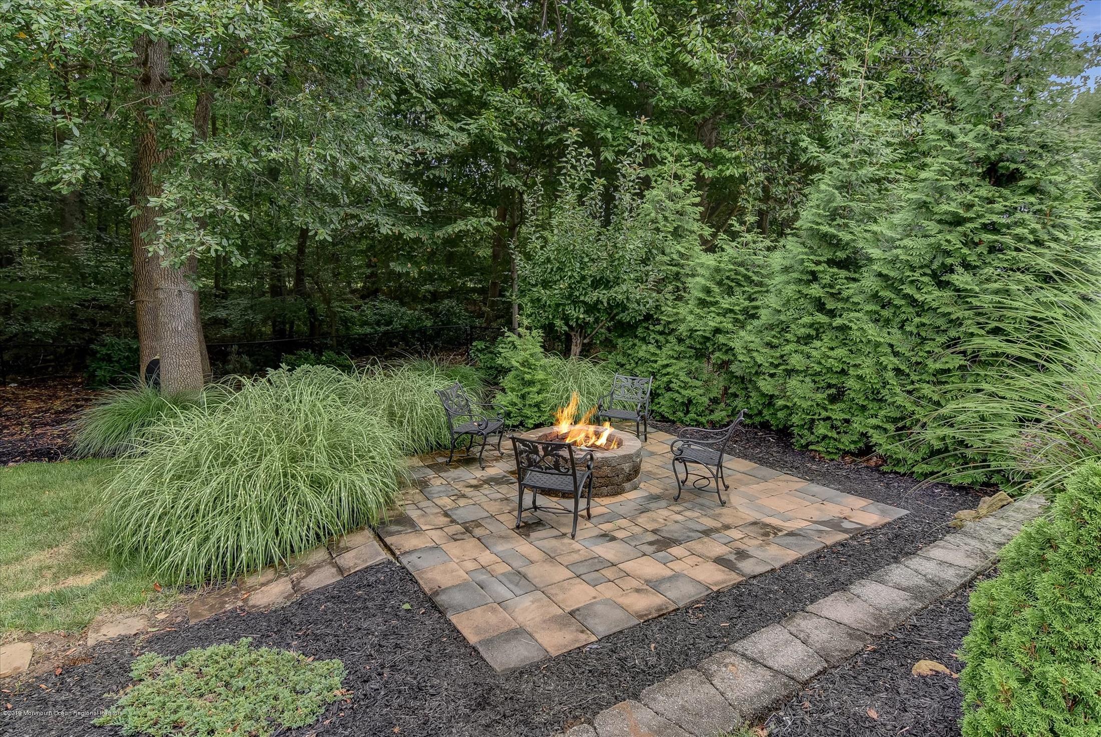 42 Rutledge Road Marlboro, NJ 07746 - Photo 33 of 34 39-Fire Pit
