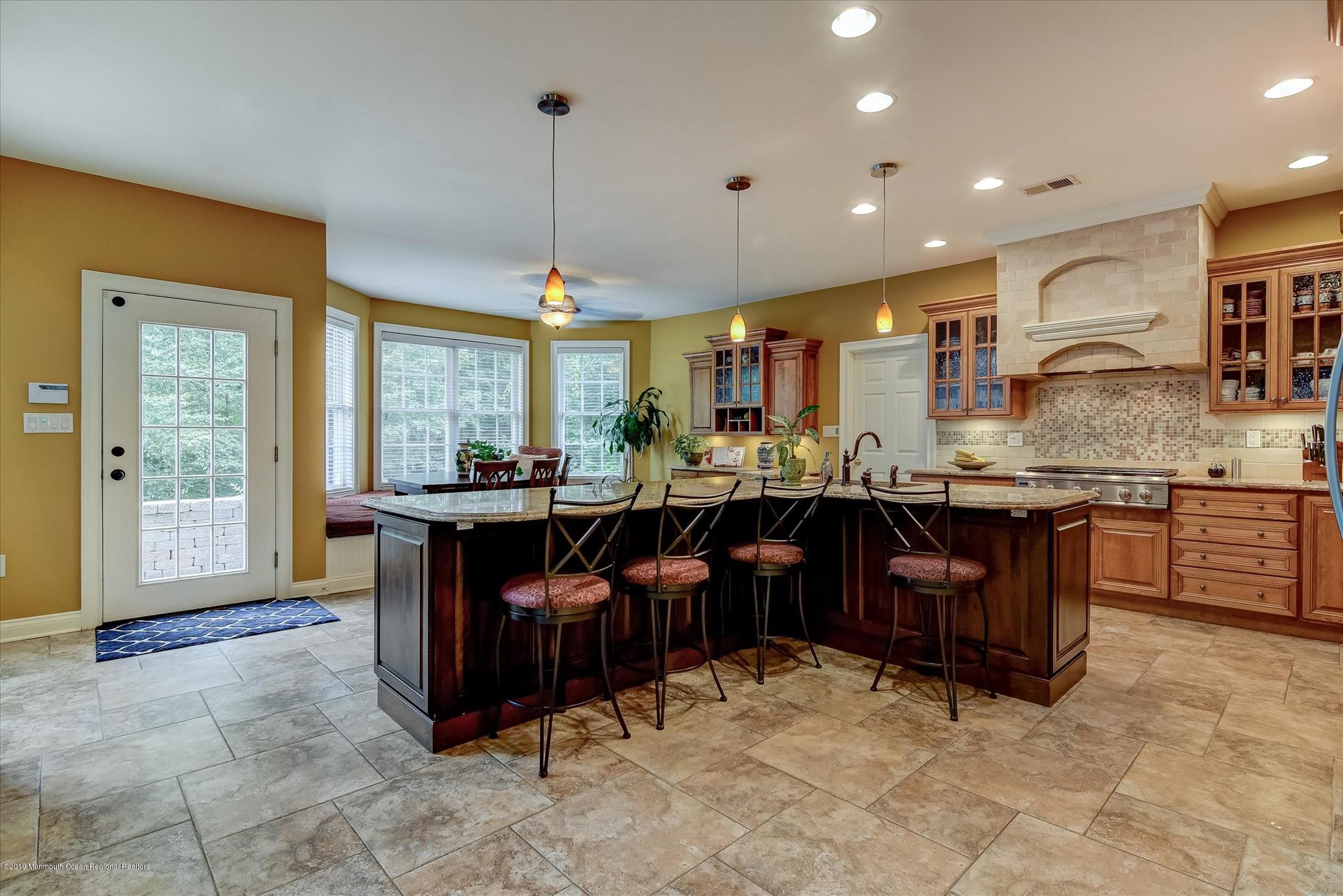 12-Kitchen