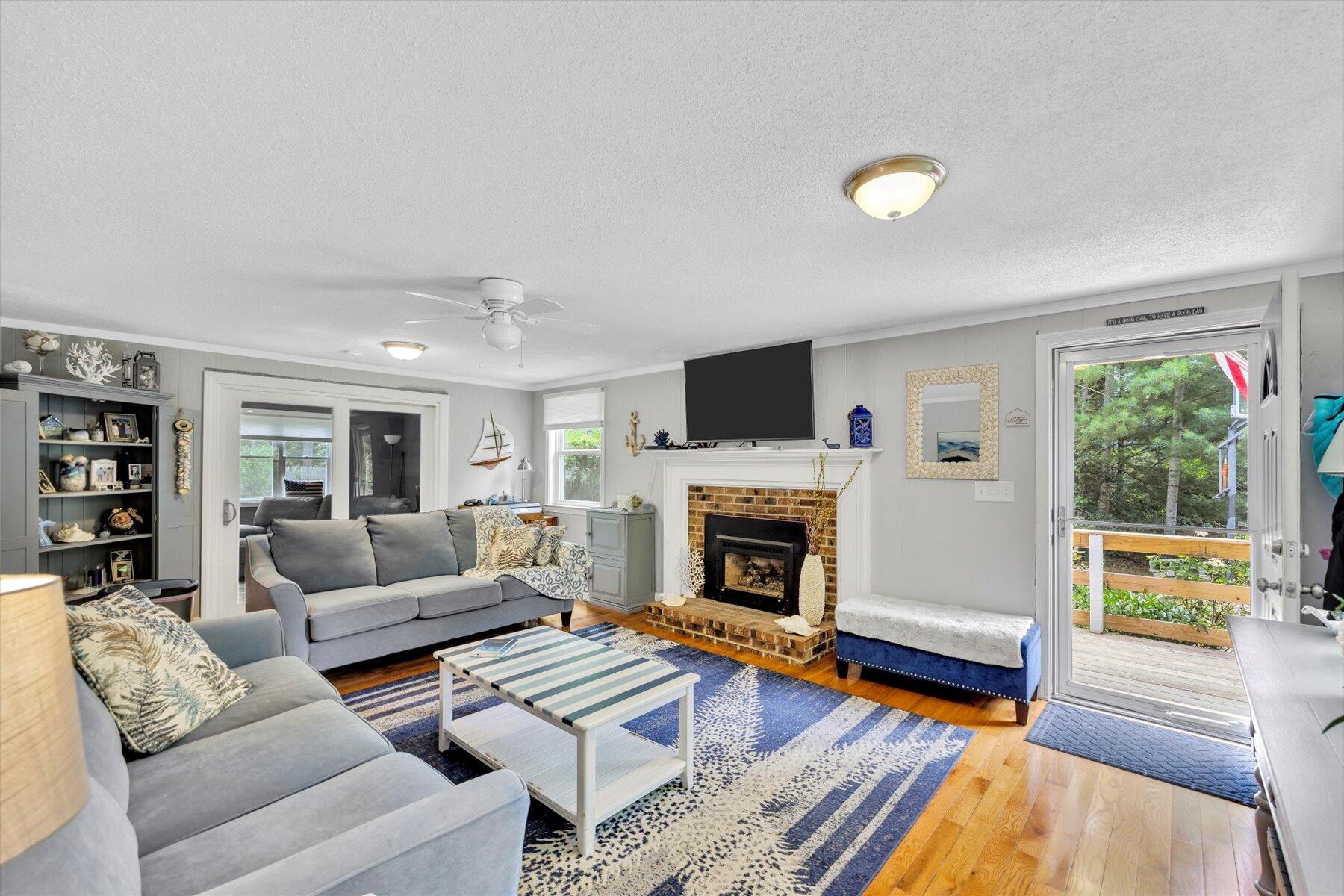 30 Guildford Road Centerville, MA 02632 - Photo 12 of 42 Living Room