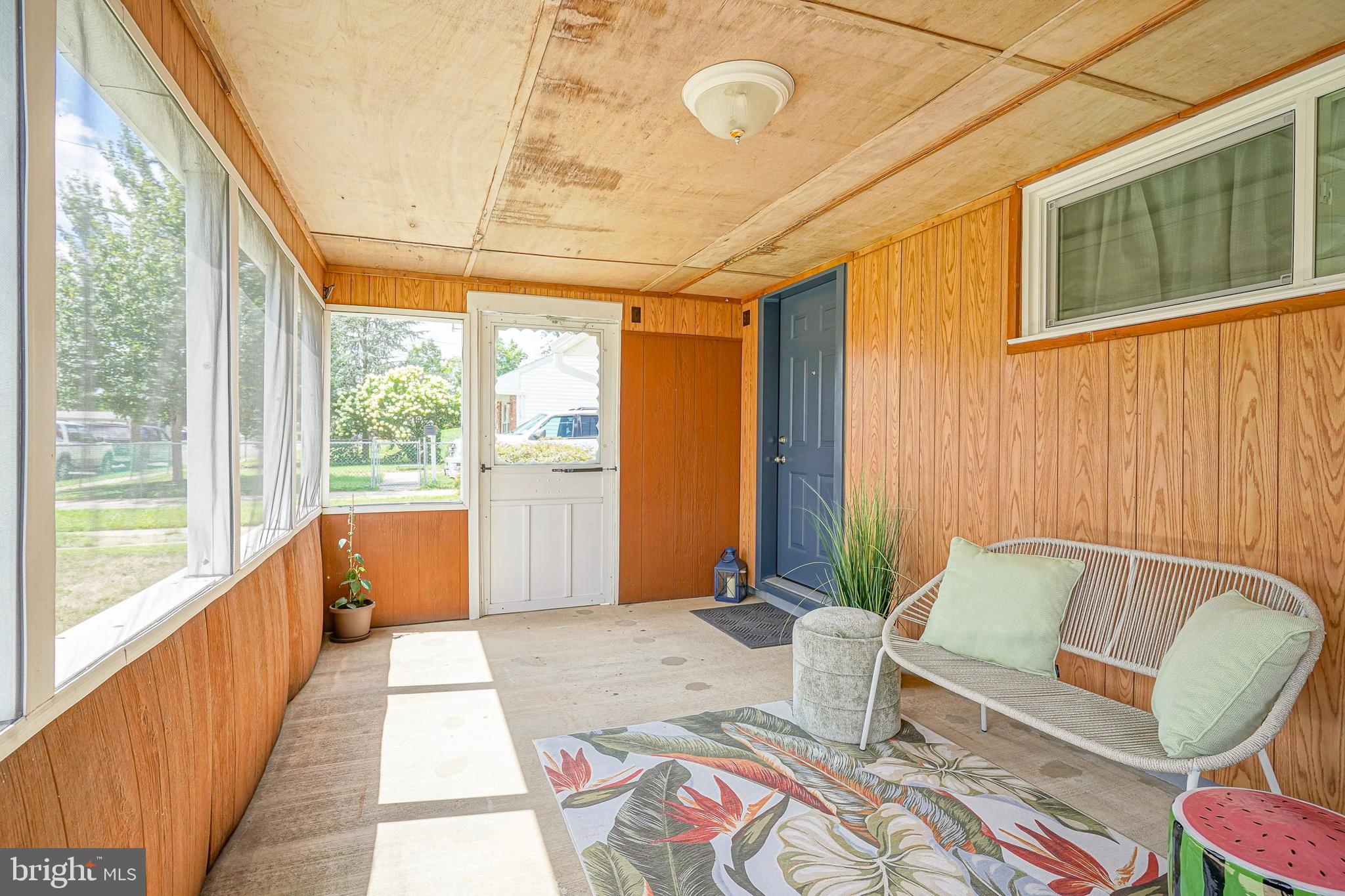 419 Ruth Avenue Maple Shade, NJ 08052 - Photo 5 of 28 a balcony with furniture and rug
